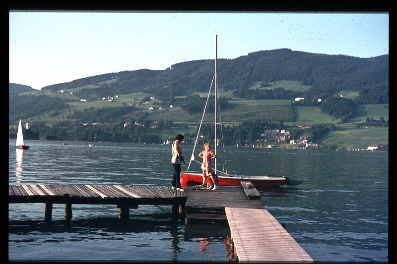 17.Wolfgangsee jul 1972 Ilse,Brigitte,Marion.JPG